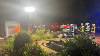 Kreisfeuerwehr Rotenburg (Wümme): FW-ROW: Chlorgasaustritt nach Blitzschlag im Freibad