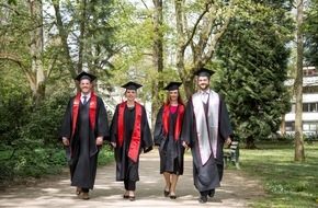Hochschule für Finanzwirtschaft & Management: Hohe Lehrqualität erhält in 2022 durch neue Forschungsstelle und Stiftungsprofessur weiter Auftrieb