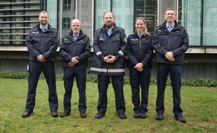 Wiesbaden - Polizeipräsidium Westhessen: POL-WI: Eine Schutzfrau und vier Schutzmänner vor Ort in Wiesbaden Bürgernah, kompetent und vielseitig