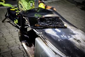 FW-MK: Feuerwehr rettet 11 Personen aus verrauchtem Geb&auml;ude