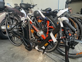 POL-DU: Hochemmerich/Dellviertel: Fahrraddiebstahl - Polizei sucht Zeugen und Fahrradeigent&uuml;mer