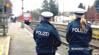 Bundespolizeidirektion München: Bundespolizeidirektion München: Pfefferspray kein Spielzeug! Jugendliche verletzen in Regionalexpress vier Mitreisende
