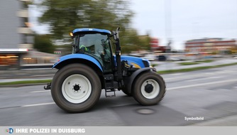 Polizei Duisburg: POL-DU: Stadtgebiet: Traktorkonvoi zog ohne Störungen durch Duisburg