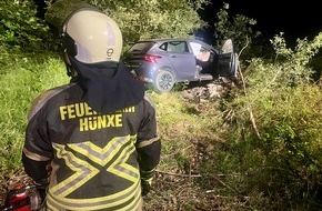 Freiwillige Feuerwehr Hünxe: FW Hünxe: Verkehrsunfall endet glimpflich - Betriebsmittel laufen aus