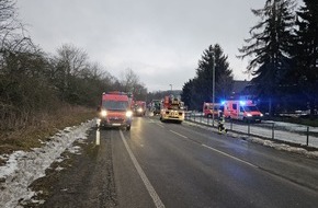 Feuerwehr Wetter (Ruhr): FW-EN: Verpuffung in einem Gebäude - Alarm für alle Einheiten der Feuerwehr Wetter (Ruhr)
