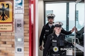 Bundespolizeidirektion München: Bundespolizeidirektion München: Tätlicher Angriff nach Verkaufsverweigerung / Alkoholisierter 42-Jähriger greift Securitymitarbeiter und Bundespolizisten an