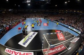 bet-at-home.com: bet-at-home.com setzt als Regional Premium Sponsor seine Kooperation in der Handball Königsklasse fort - BILD