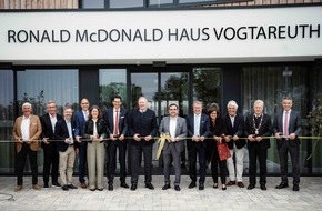 McDonald's Kinderhilfe Stiftung: Ein Haus, das verbindet: Eröffnung Ronald McDonald Haus Vogtareuth