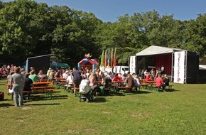 Presse- und Informationszentrum Marine: Marinekommando feiert Sommerfest im Rostocker Zoo