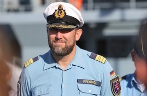Presse- und Informationszentrum Marine: Fregatte "Hessen" unter neuer Führung