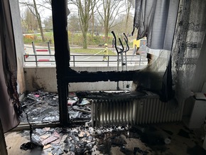 FW Ratingen: Balkonbrand macht Wohnung unbewohnbar