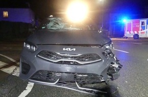 Kreispolizeibehörde Oberbergischer Kreis: POL-GM: Krad gegen Auto - Drei Verletzte bei Unfall
