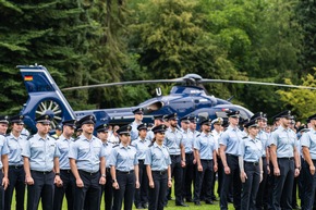 BPOL-AKAD: Lübeck - 28. August 2025 Abschluss und Aufbruch: 79. Studienjahrgang der Bundespolizei startet in den Einsatzalltag