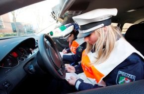 Polizei Rhein-Erft-Kreis: POL-REK: 50-Jährige bei Verkehrsunfall schwer verletzt - Erftstadt