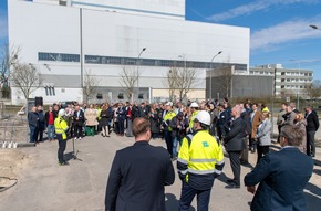 Spatenstich f&uuml;r systemdienlichen 50-Megawatt-Batteriespeicher in Wilhelmshaven