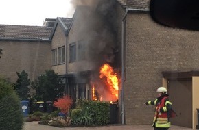 Feuerwehr Kaarst: FW-NE: 17-jähriger rettet zwei Menschenleben