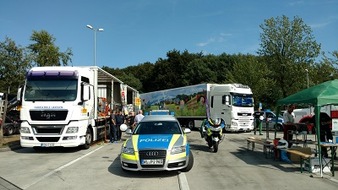 POL-WL: Fernfahrerstammtisch der Polizeidirektion Lüneburg veranstaltet alljährlichen Verkehrssicherheitstag