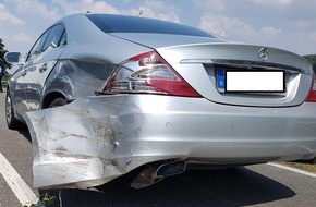 Polizeipräsidium Mainz: POL-PPMZ: Verkehrsunfall mit hohem Sachschaden