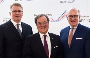 Initiativkreis Ruhr GmbH: Ministerpräsident Laschet ruft vor dem Initiativkreis den Start der Ruhrkonferenz aus