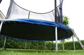 TÜV SÜD: TÜV SÜD gibt Tipps für sichere Gartentrampoline