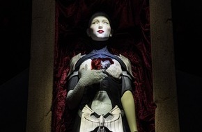 FIT AG: FIT AG auf der Formnext: Mit Emotion kritischen Dialog auslösen / Ein Messestand mit Message