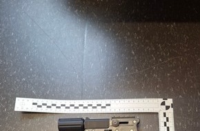 Polizei Wuppertal: POL-W: W Schusswaffen ausgedruckt - Gemeinsame Presseerkl&auml;rung von Staatsanwaltschaft und Polizei Wuppertal