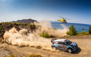 Ford-Werke GmbH: WM-Rallye Türkei: Platz vier für Ford Fiesta WRC-Pilot Teemu Suninen, WRC2 Pro-Klassensieg für Gus Greensmith (FOTO)