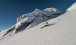Tourismusverband Obertauern: Die ersten Spuren auf den Pisten von &Ouml;sterreichs schneereichsten Skigebiet Obertauern