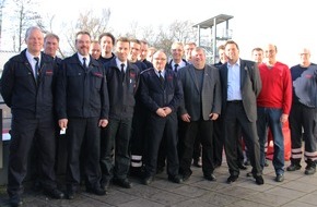 Feuerwehr Detmold: FW-DT: "Alle Jahre wieder ..."
Dienst jeden Tag rund um die Uhr-auch an den Feiertagen!