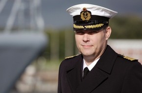 Presse- und Informationszentrum Marine: Kommandowechsel auf der Fregatte "Augsburg"