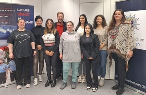 Polizeipräsidium Südhessen: POL-DA: Südhessen: Neue Freiwillige Polizeihelferinnen und Polizeihelfer im Polizeipräsidium Südhessen ausgebildet