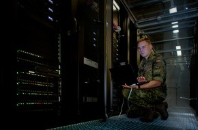PIZ Ausrüstung, Informationstechnik und Nutzung: Verteidigungsministerium erhält neuen Rechenzentrumsverbund / Kritische IT-Services damit noch besser abgesichert