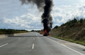 Autobahnpolizeiinspektion: API-TH: Pkw steht in Vollbrand