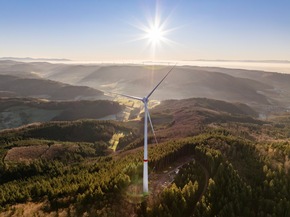 badenova Pressemeldung: Einweihung des Windparks Kallenwald mit T. Walker / badenova und Hansgrohe forcieren die regionale Energiewende
