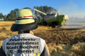 Feuerwehr Bocholt: FW Bocholt: Brennender Mähdrescher