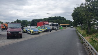 Polizeiinspektion Hildesheim: POL-HI: Gemeinsame Kontrolle der Polizei Hildesheim mit dem Gewerbeaufsichtsamt Hildesheim auf der BAB 7