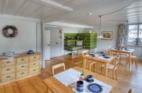 Meyerhuus - romantic bed & breakfast: Meyerhuus - Das kleinste Hotel der Schweiz