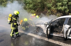 Feuerwehr Oberhausen: FW-OB: Brennender PKW auf der Autobahn A3