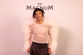 Magnum präsentierte seine erste Fashion-Show in Cannes / Kuratiert von Law Roach mit Überraschungsauftritt von Heidi Klum