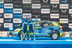Rallye Italien Sardinien: überraschender WRC2-Heimsieg für italienische Škoda Fabia RS Rally2-Crew