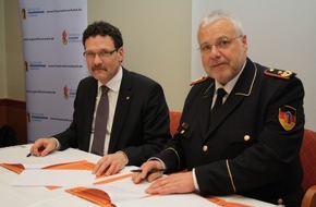 Deutscher Feuerwehrverband e. V. (DFV): BBK und DFV werben für Selbsthilfe-Kenntnisse / Kooperation über Ausstellung im Deutschen Feuerwehr-Museum geschlossen (mit Bild)