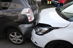 Kreispolizeibehörde Olpe: POL-OE: 18-jährige Pkw-Fahrerin bei Unfall verletzt