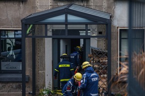 FW-MK: Brand in Wohnhaus an der Baarstraße