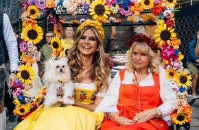 LEGO GmbH: Heidi Klum in LEGO&reg; Rikscha - 7000 LEGO&reg; Botanicals lassen das HeidiFest aufbl&uuml;hen
