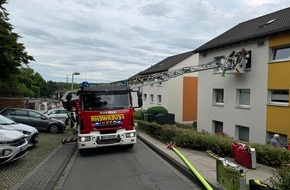 Feuerwehr Herdecke: FW-EN: Rauchmelder löste gleich doppelt Alarm aus - Einsatz in der Straße Am Nierkamp