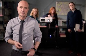 ZDF: "Der Kriminalist" geht ins zehnte Jahr / ZDF zeigt sieben neue Folgen der Krimireihe mit Christian Berkel (FOTO)