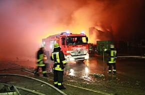 Feuerwehr Essen: FW-E: Großbrand in einem Recycling-Unternehmen in Essen, II. Fortschreibung