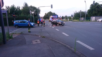 FW-WRN: TH_1_B: Verkehrsunfälle auf Lippe- und Lünenenerstraße und Alarmierung der Drehleitergruppe