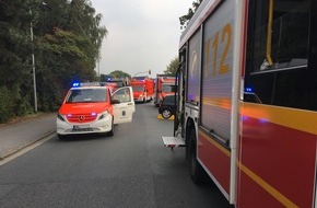 Feuerwehr Dinslaken: FW Dinslaken: Schwerer Verkehrsunfall im Gewerbegebiet Dinslaken Süd