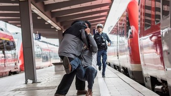 Bundespolizeidirektion München: Bundespolizeidirektion München: Gefährliche Körperverletzung im Hauptbahnhof München / Schläge und Tritte gegen 27-Jährigen